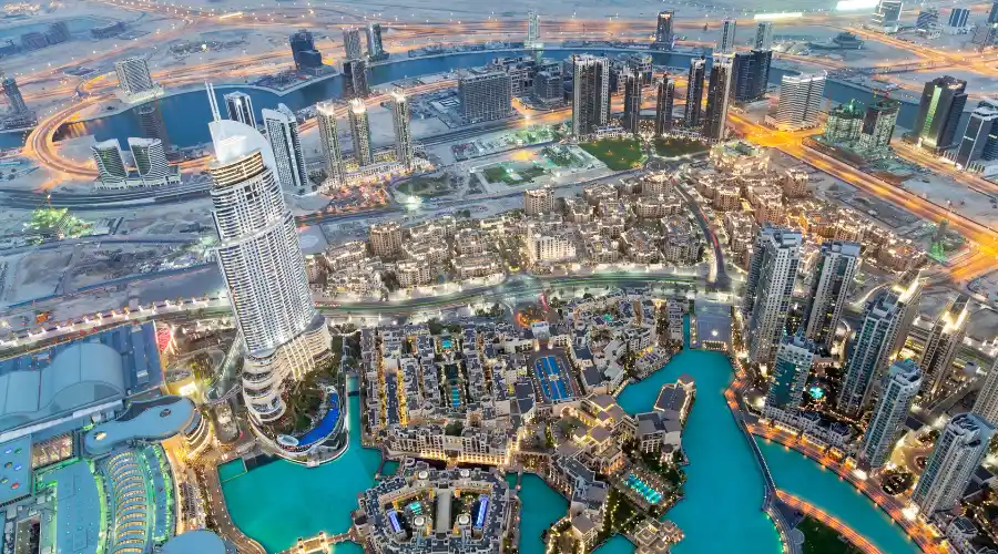 Explore the luxury, culture, and best of Dubai.